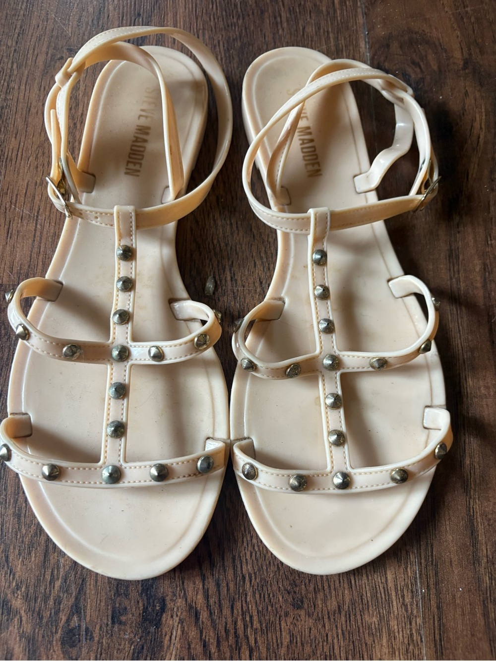 Steve Madden Cream Studded T‑Strap Sandals